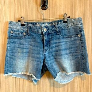 Express, light jean shorts
